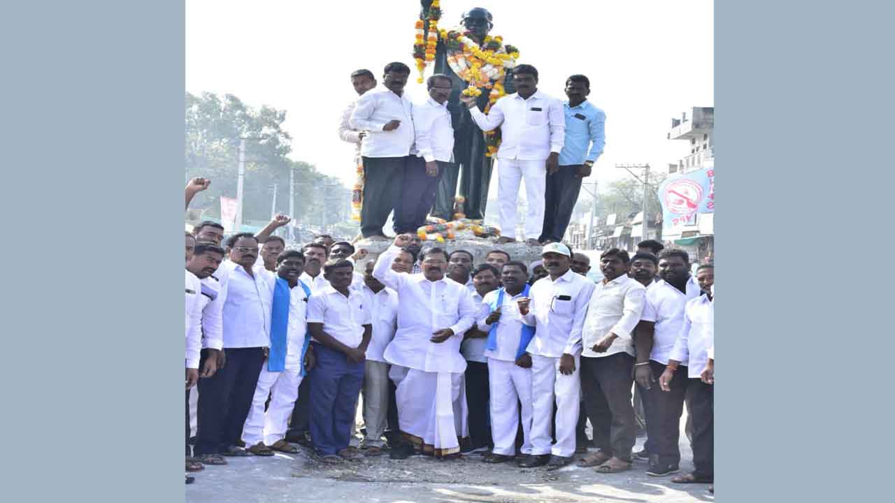 వనపర్తి జిల్లాలో పెరిగిన ఉపాధి