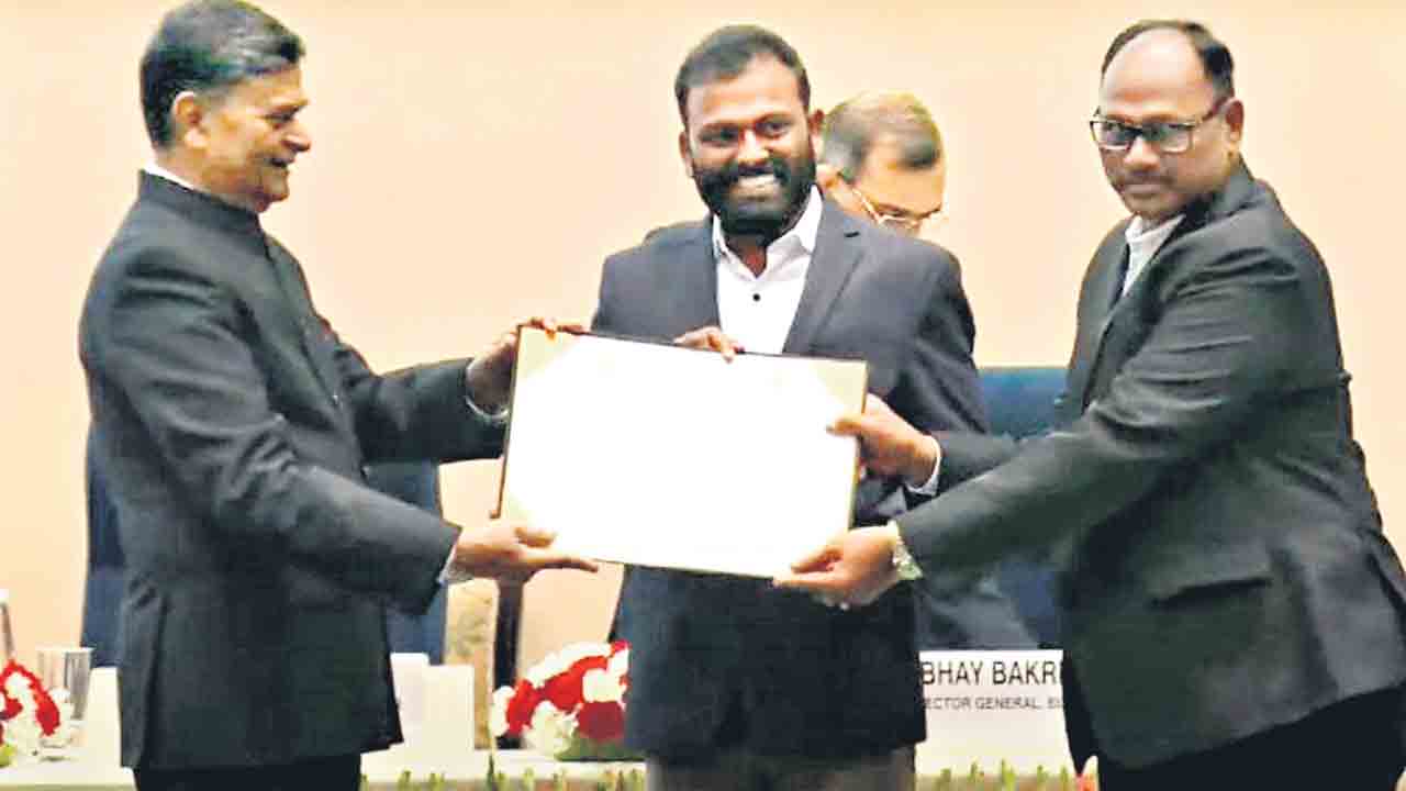 టీఎస్‌ రెడ్కోకు మెరిట్‌ సర్టిఫికెట్‌