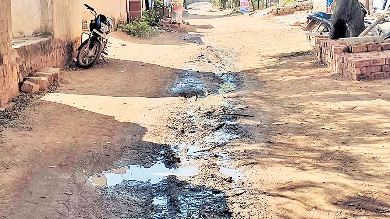 మౌలిక వసతులు కల్పించండి..