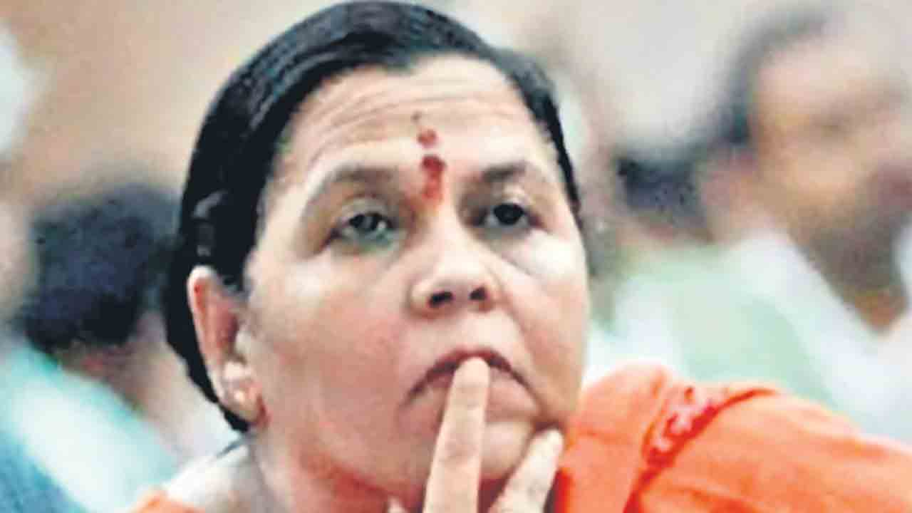 బీజేపీకి ఓటు వేయండని కోరను: మధ్యప్రదేశ్‌ మాజీ సీఎం ఉమాభారతి