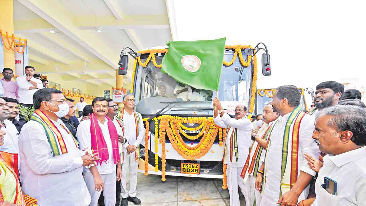 బీజేపీది నీచ చరిత్ర