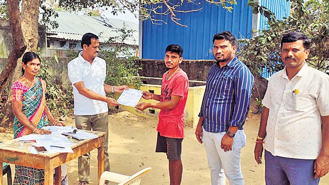 ఓటు ప్రజాస్వామ్య ఆయుధం