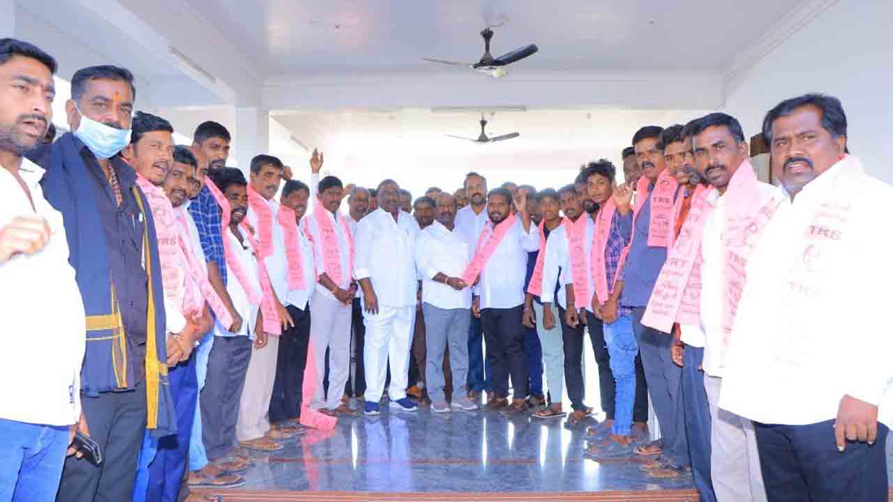 ప్రభుత్వ పథకాలను ప్రజల్లోకి తీసుకెళ్లాలి