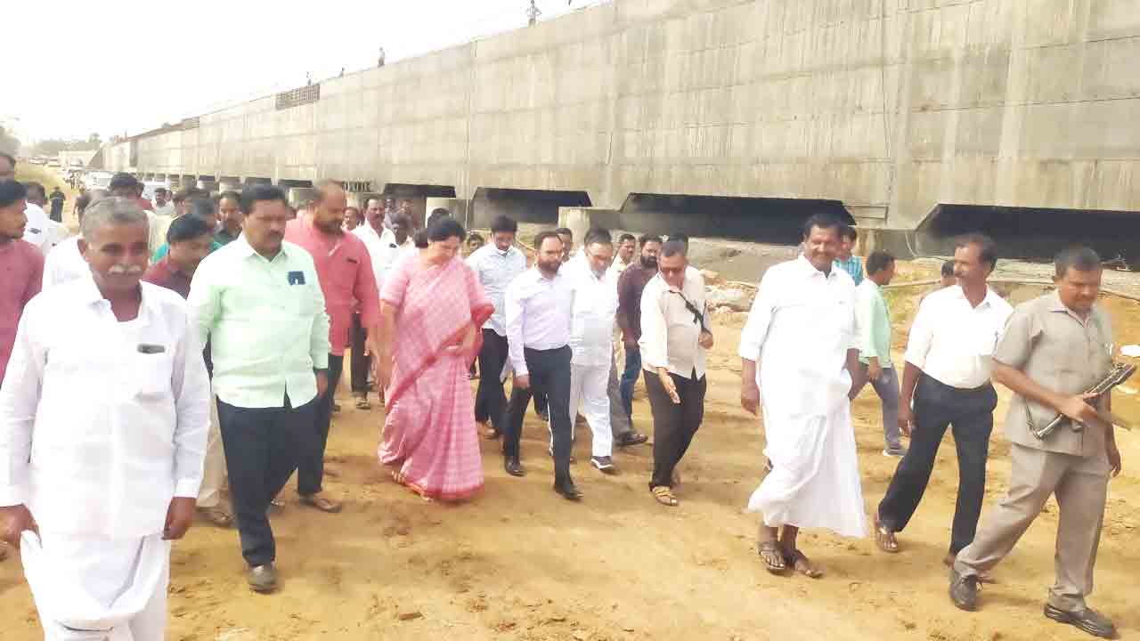సాగునీటి ఘనత సీఎం కేసీఆర్దే..