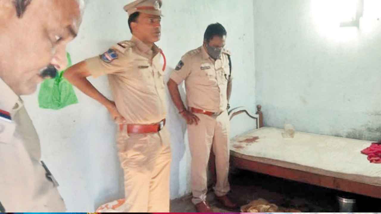 రెంజల్‌లో దారుణం…