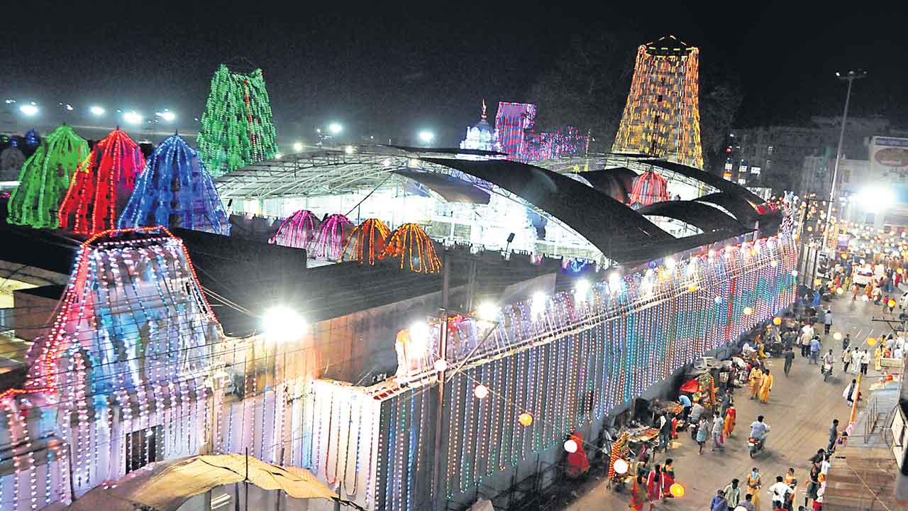 ఆలయాలకు మహర్దశ