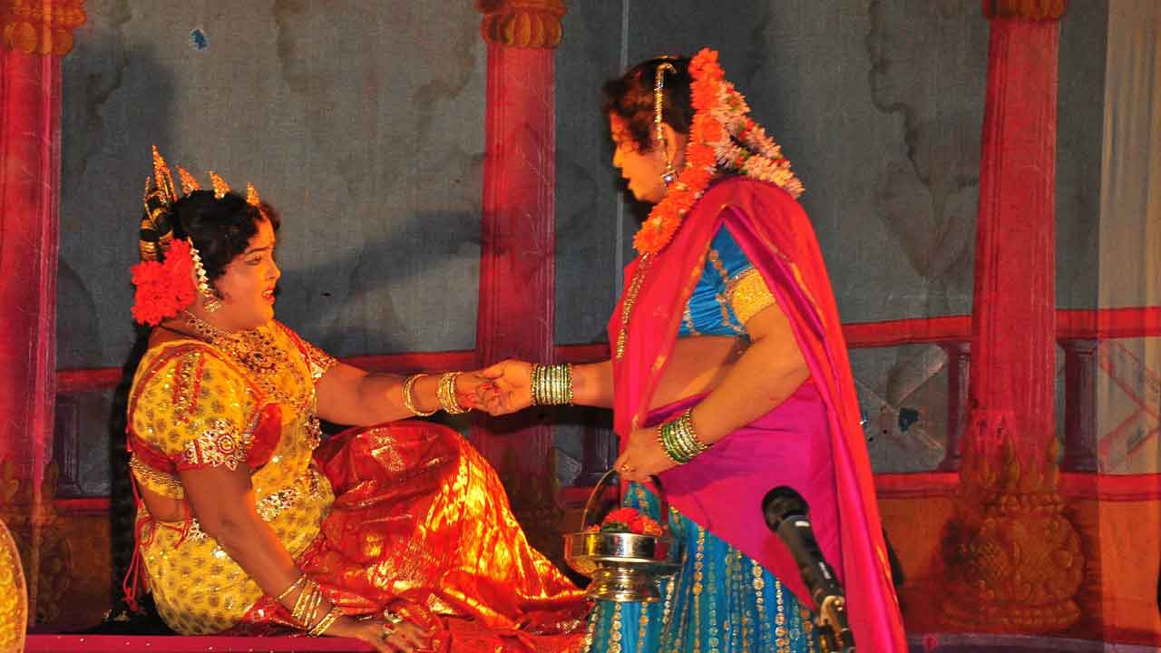 సాంకేతికత, కళా నైపుణ్యం.. ‘సురభి’ సొంతం