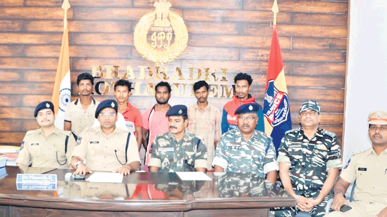 ఐదుగురు మిలీషియా సభ్యులఅరెస్ట్‌