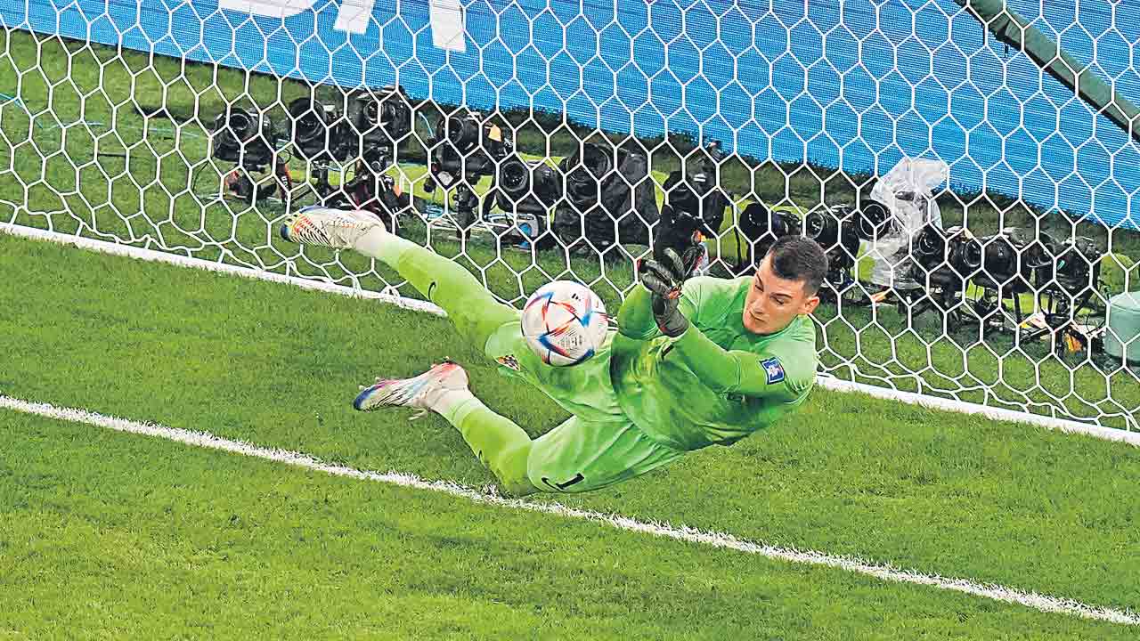 బ్రెజిల్‌ షూటౌట్‌.. క్వార్టర్స్‌లో క్రొయేషియా చేతిలో ఓటమి