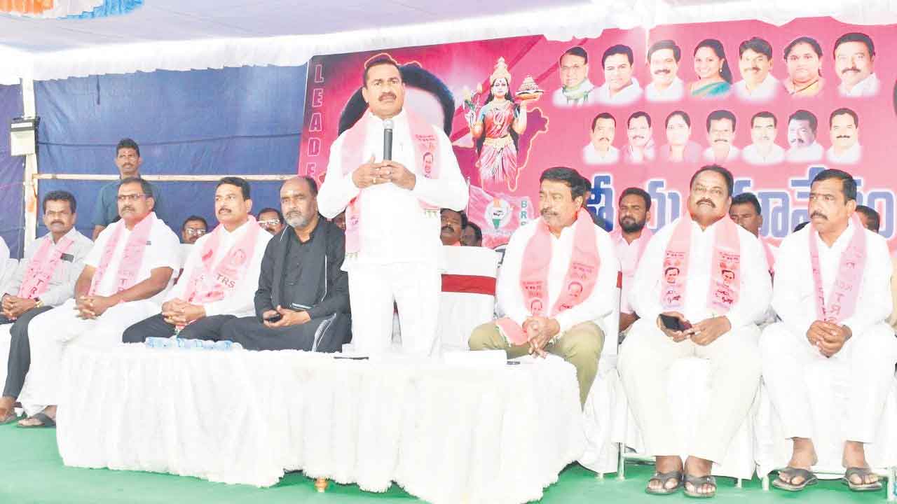 తెలంగాణ.. అభివృద్ధిలో నంబర్‌వన్‌