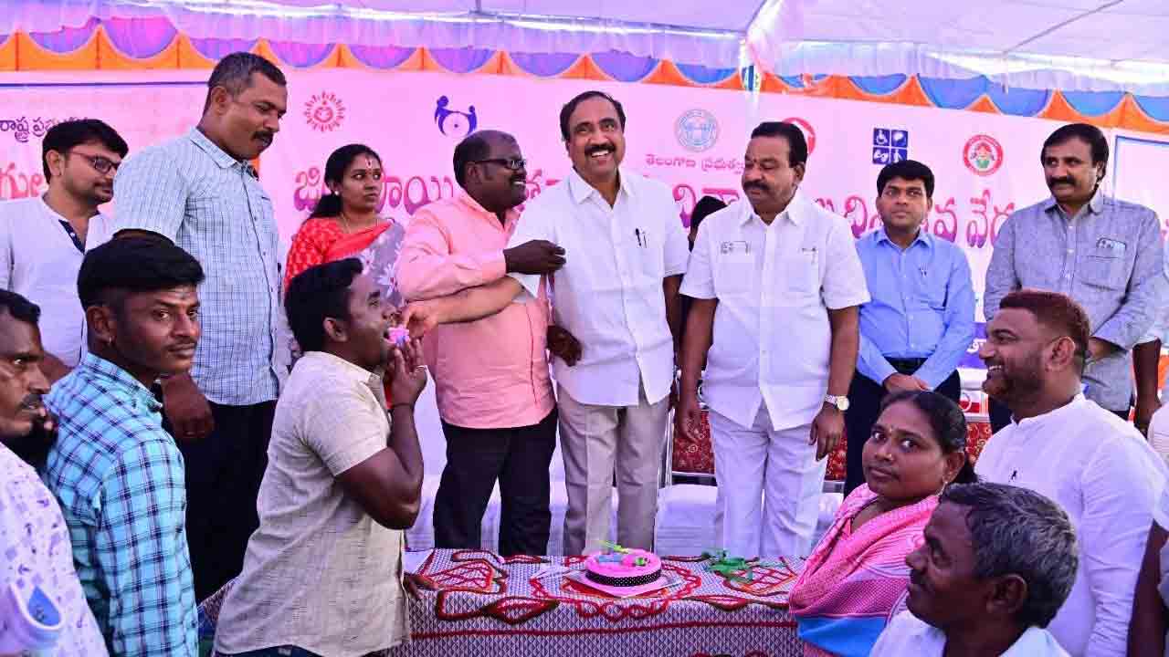 దివ్యాంగుల అభ్యున్నతికి పెద్దపీట