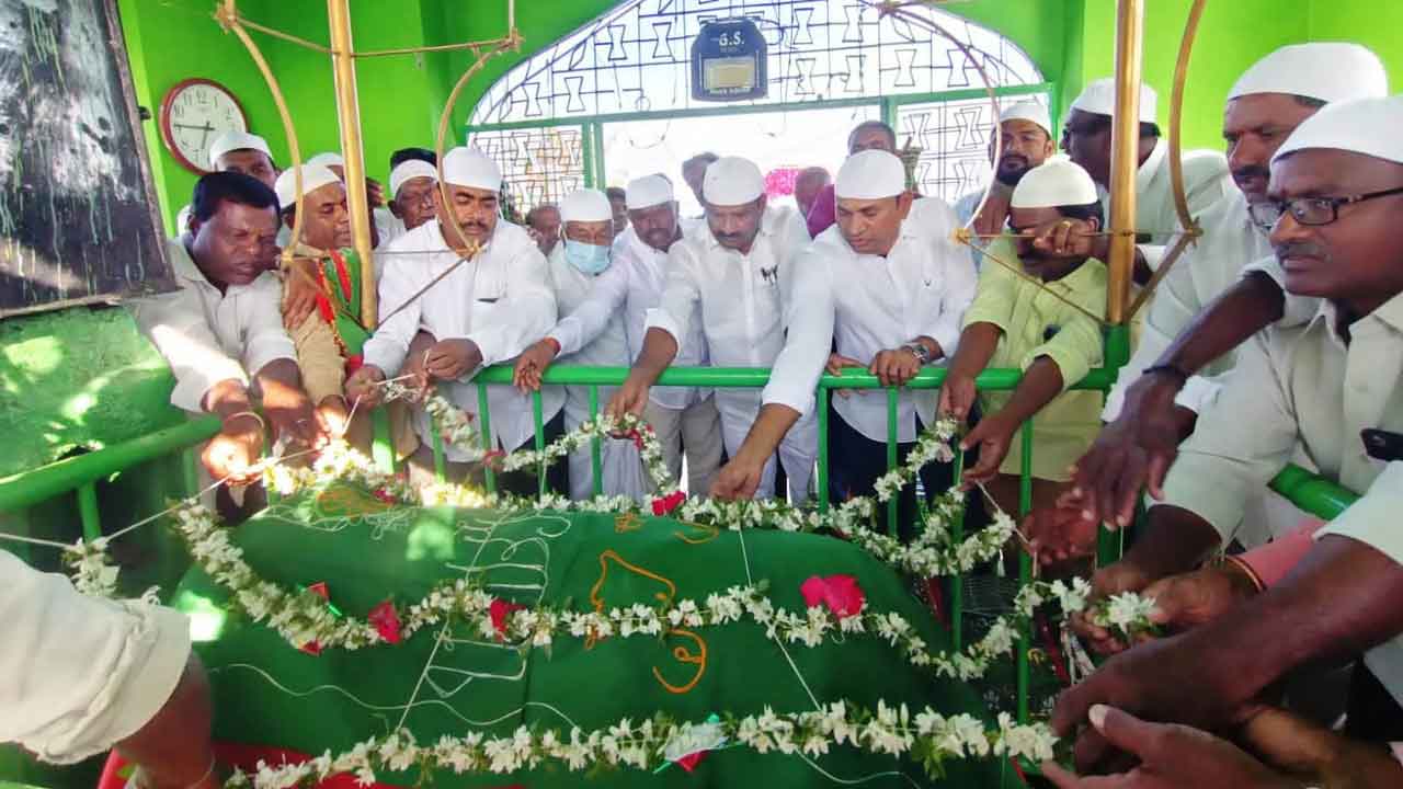 అన్నివర్గాల అభ్యున్నతికి కృషి