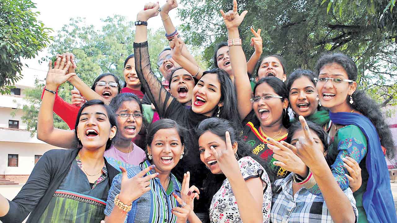 అమ్మాయి చదువు అద్భుతం