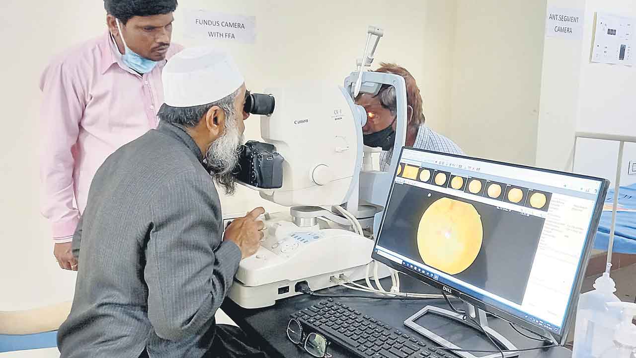 ‘కంటి’కి రెప్పలా..