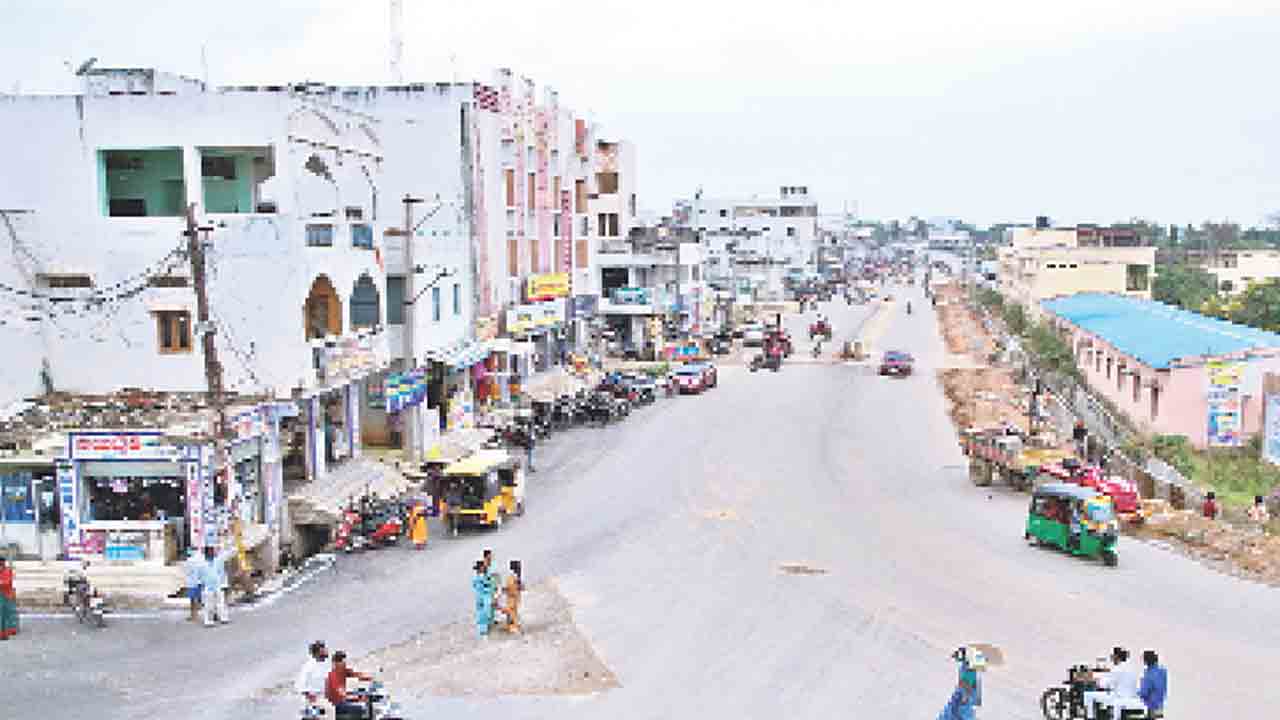 మంత్రి చొరవతో మార్గం సుగమం