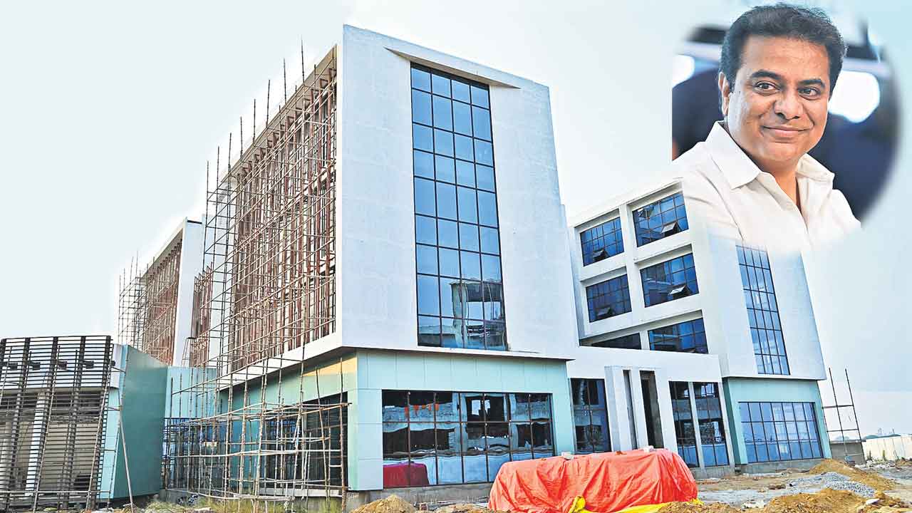 గ్రామీణ యువత చెంతకే కొలువులు.. ఐటీశాఖ మంత్రి కే తారకరామారావు