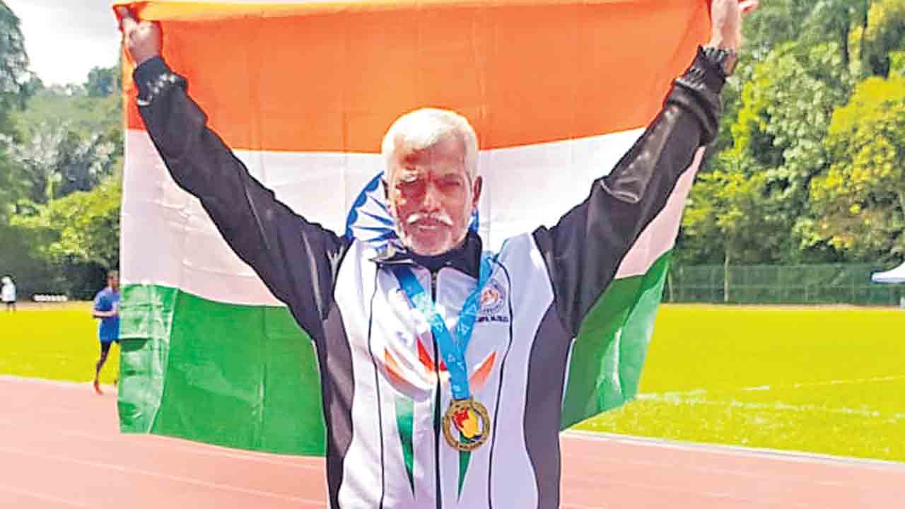 అథ్లెటిక్స్‌ ‘మాస్టర్‌’ మహేందర్‌రెడ్డి