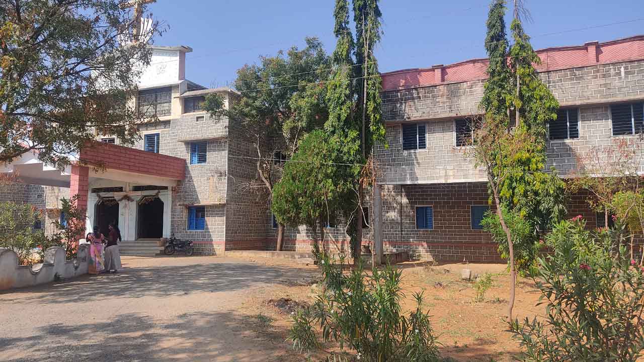 సరస్వతీ నిలయాలు