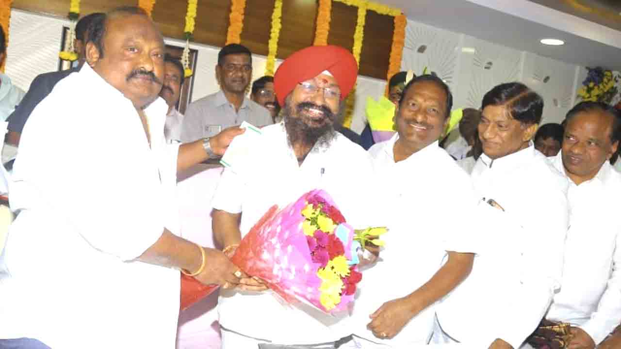 రవీందర్‌ సింగ్‌ బాధ్యతల స్వీకరణ