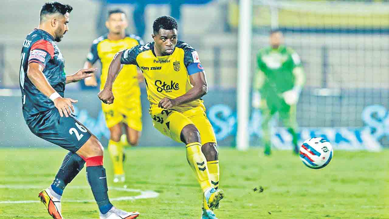 హెచ్‌ఎఫ్‌సీ ‘సిక్సర్‌’