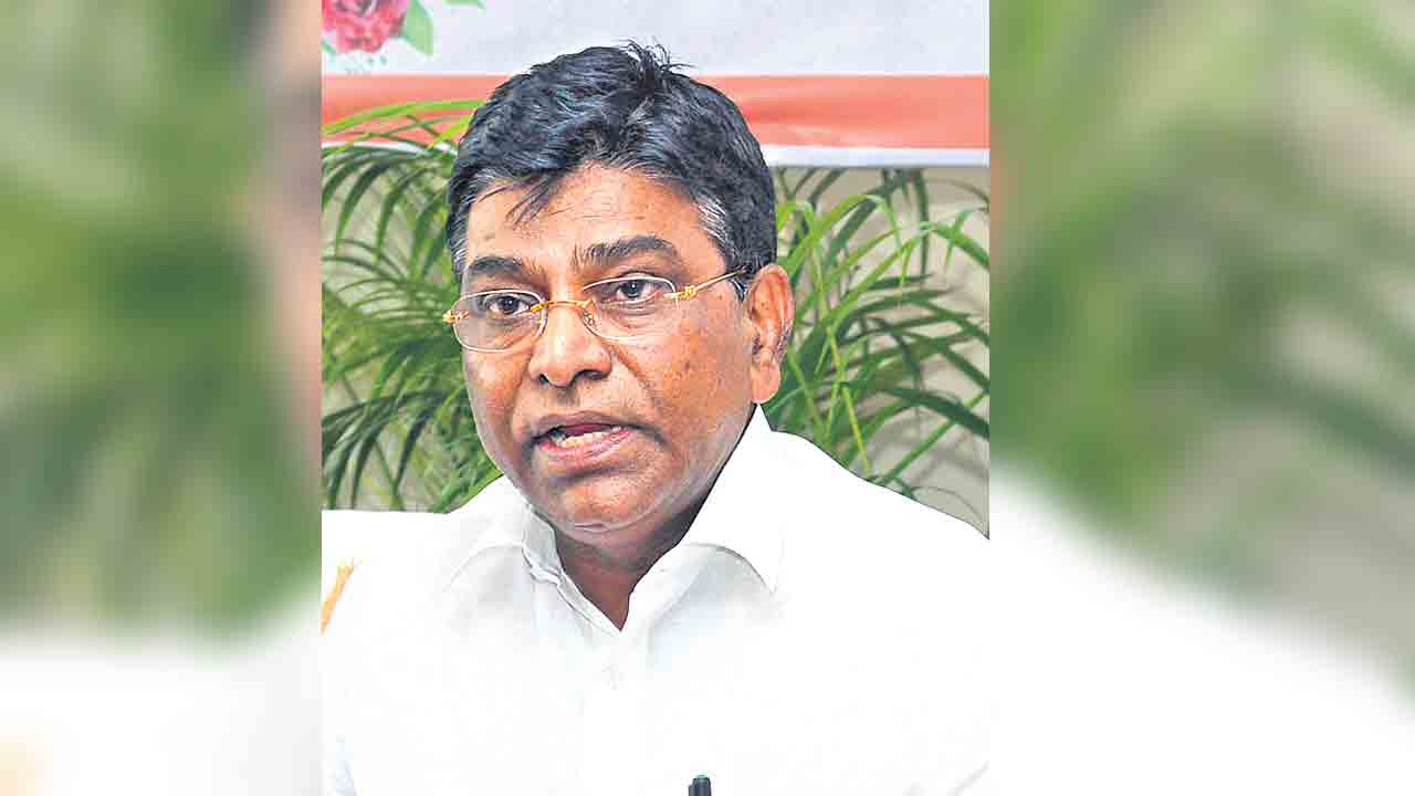 తెలంగాణకు భిక్షం వేస్తున్నారా?