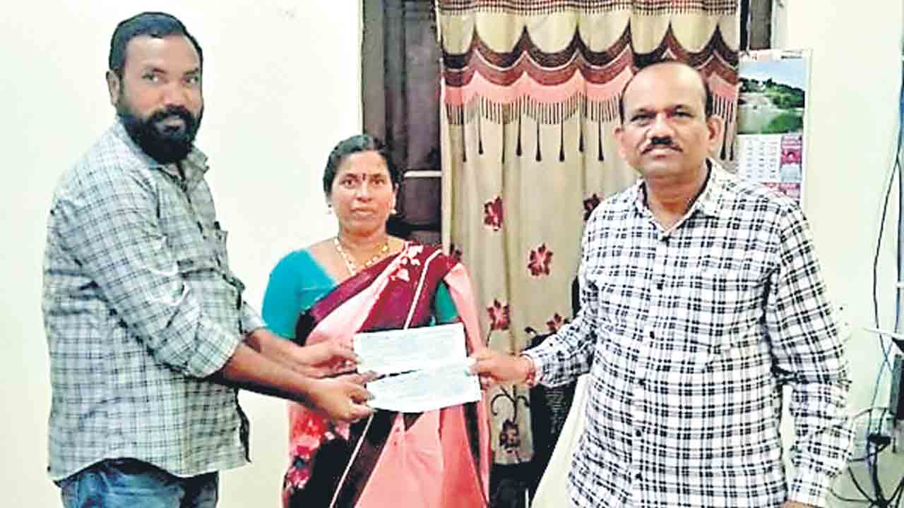 కవలలకు కల్యాణలక్ష్మి