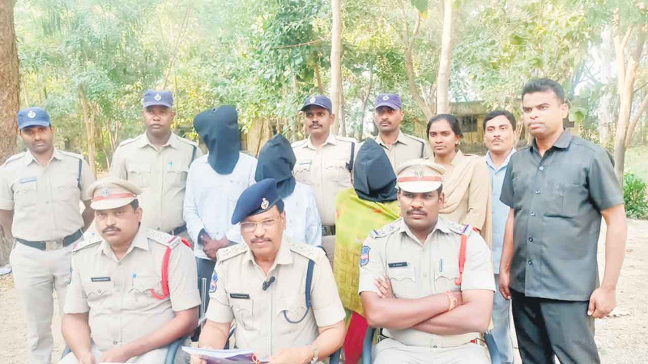 భర్తను హత్య చేయించిన భార్య