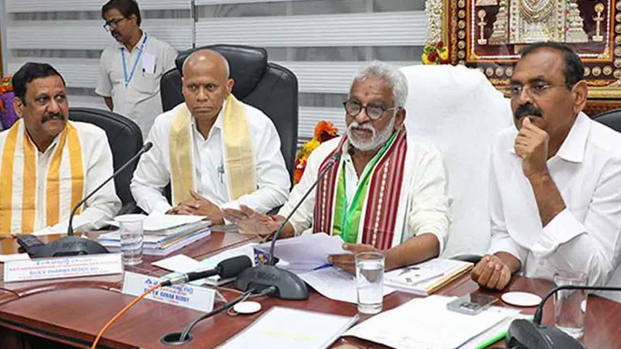 తిరుమలలో వైకుంఠ ద్వార దర్శనం