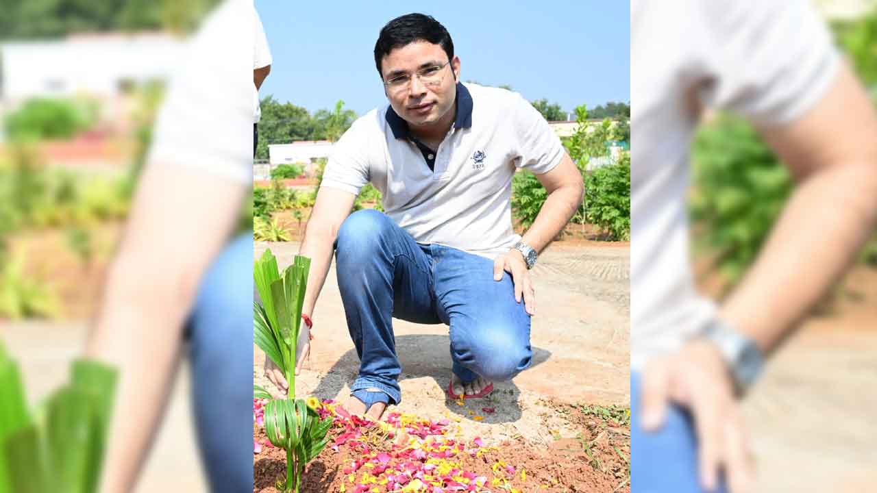 భూపాలపల్లి కలెక్టర్‌ గ్రీన్‌చాలెంజ్‌