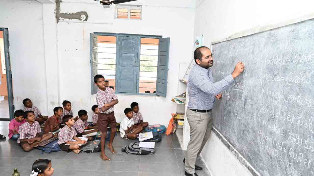 సమయపాలన పాటించాలి