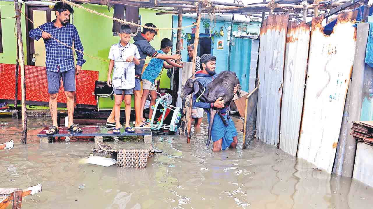 తమిళనాడుపై ‘మాండస్‌’ పడగ