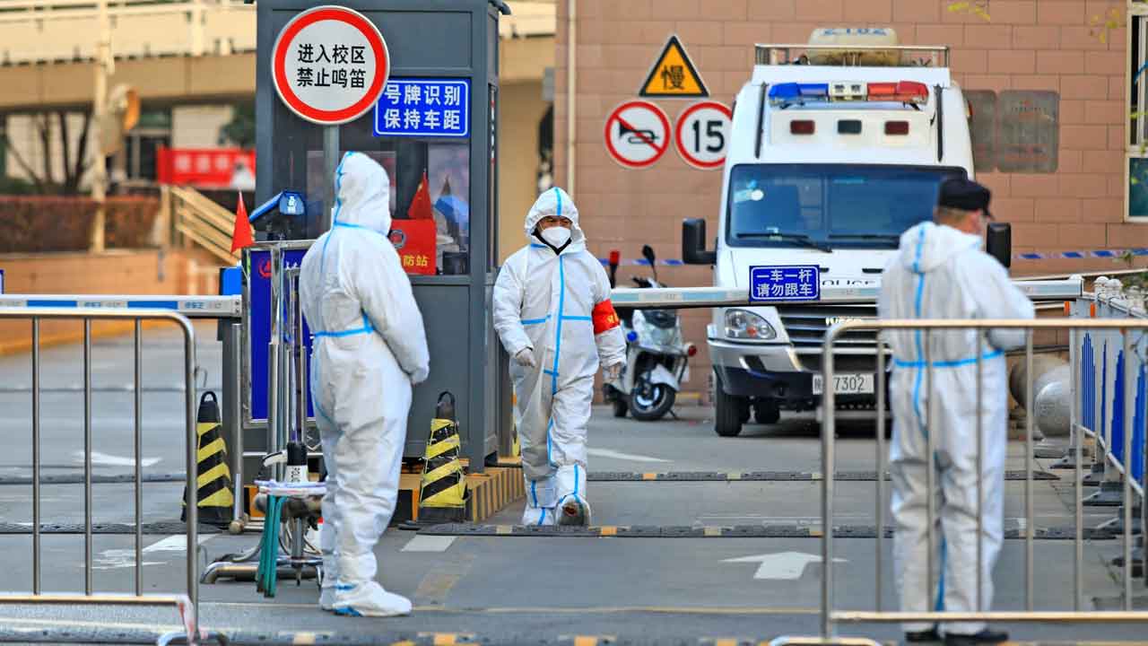 పౌరుల సెల్‌ఫోన్లపై చైనా నిఘా