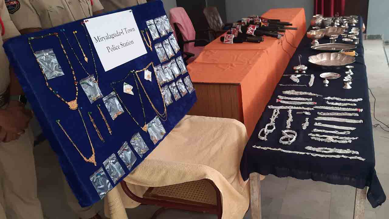 అంతర్‌ జిల్లా దొంగల ముఠా అరెస్ట్‌