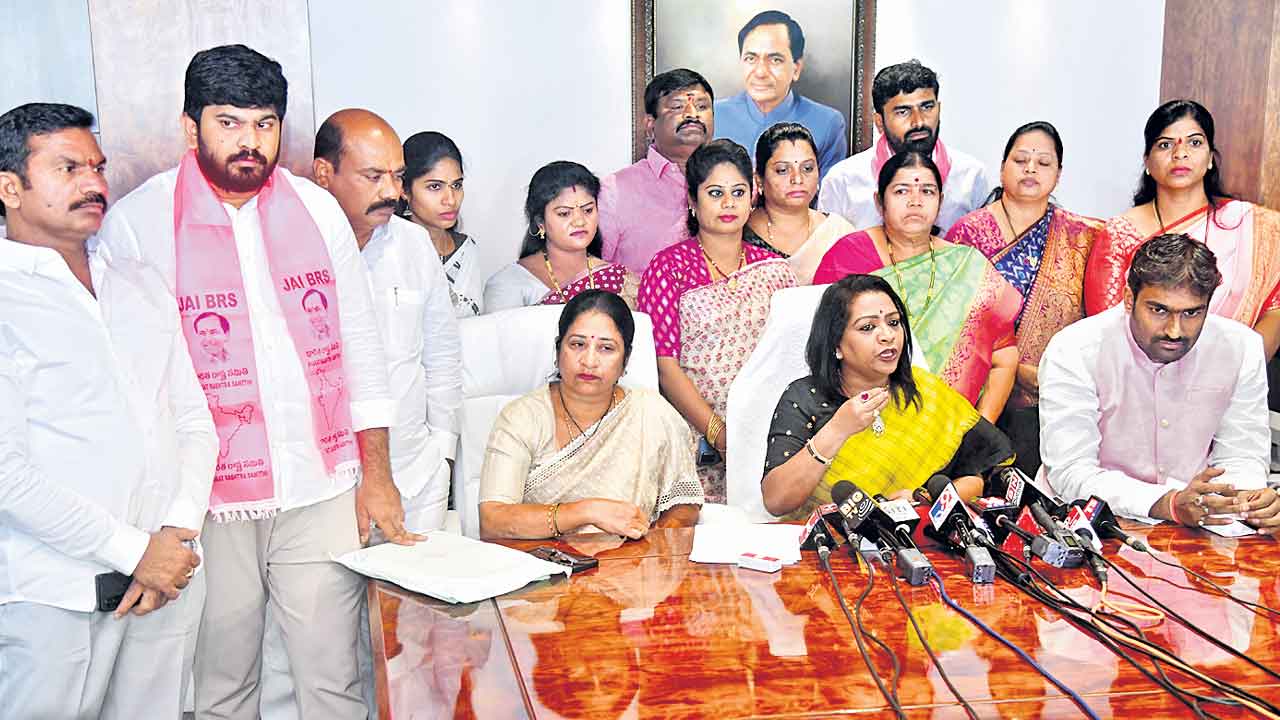 సమస్యలు చెప్పరు..సభను సాగనివ్వరు