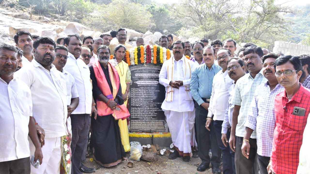 జిల్లాల ఏర్పాటుతో పెరిగిన ఉపాధి అవకాశాలు : మంత్రి నిరంజన్‌ రెడ్డి