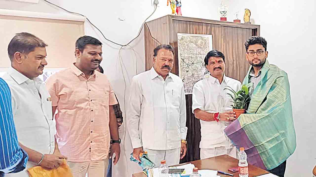 పరిపాలన అంశాలు సమర్థవంతంగా సాగాలి