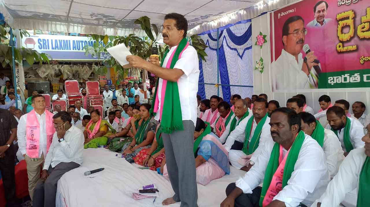 రైతుల జోలికి వస్తే ఖబడ్దార్‌