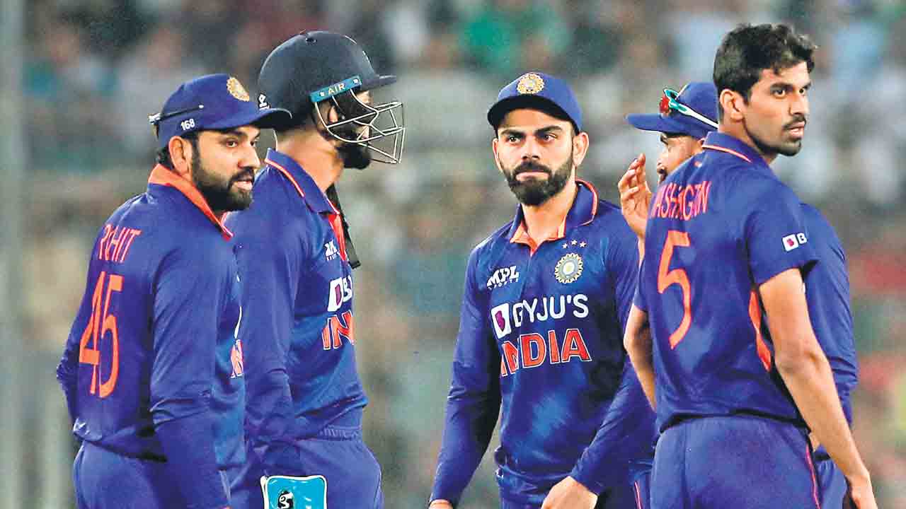 తొలి వన్డేలో భారత్‌ ఓటమి