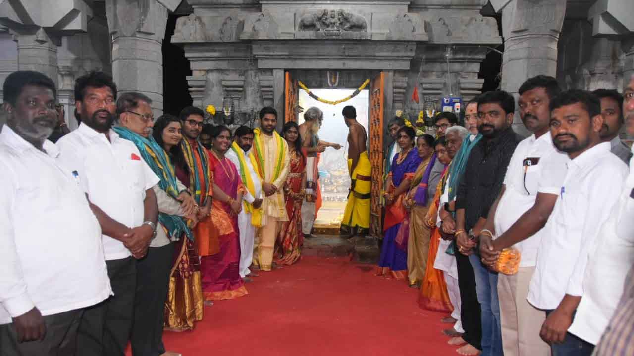 యోగానందుడి సన్నిధిలో మంత్రి జగదీశ్‌రెడ్డి