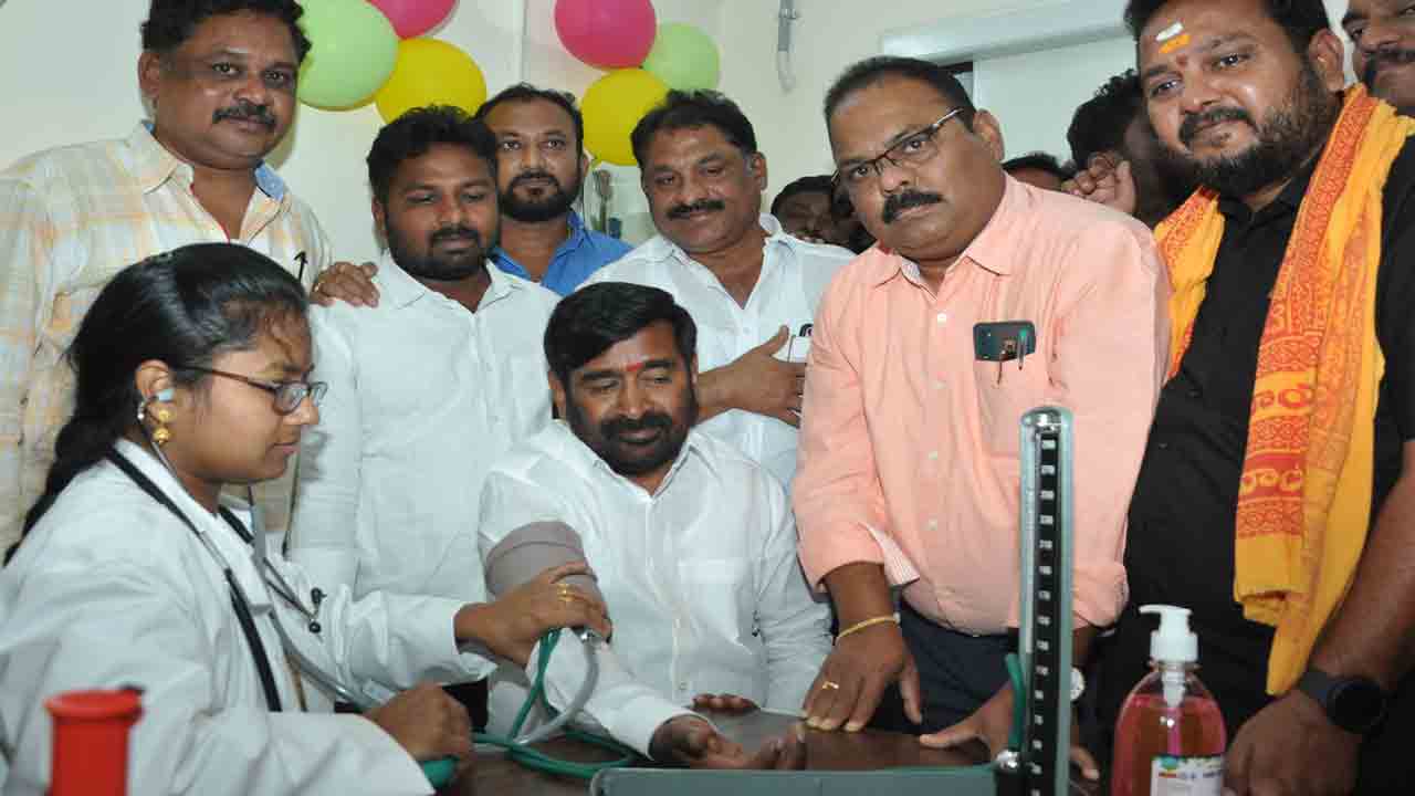 పేదోళ్లకు దోస్తీగా బస్తీ దవాఖానలు