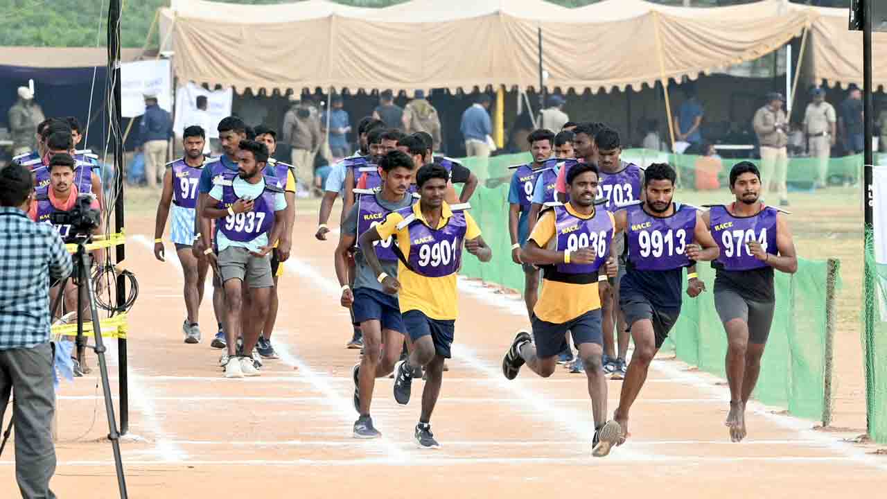 సజావుగా పోలీస్‌ ఈవెంట్స్‌.. తొలిరోజు 44.5 శాతం అర్హత