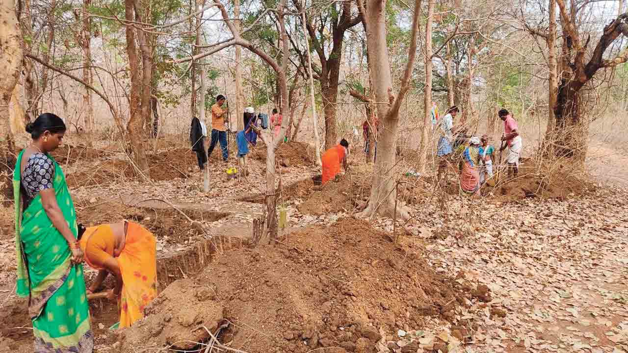 ఉపాధికి ఊతం.. పనులకు ఆమోదం