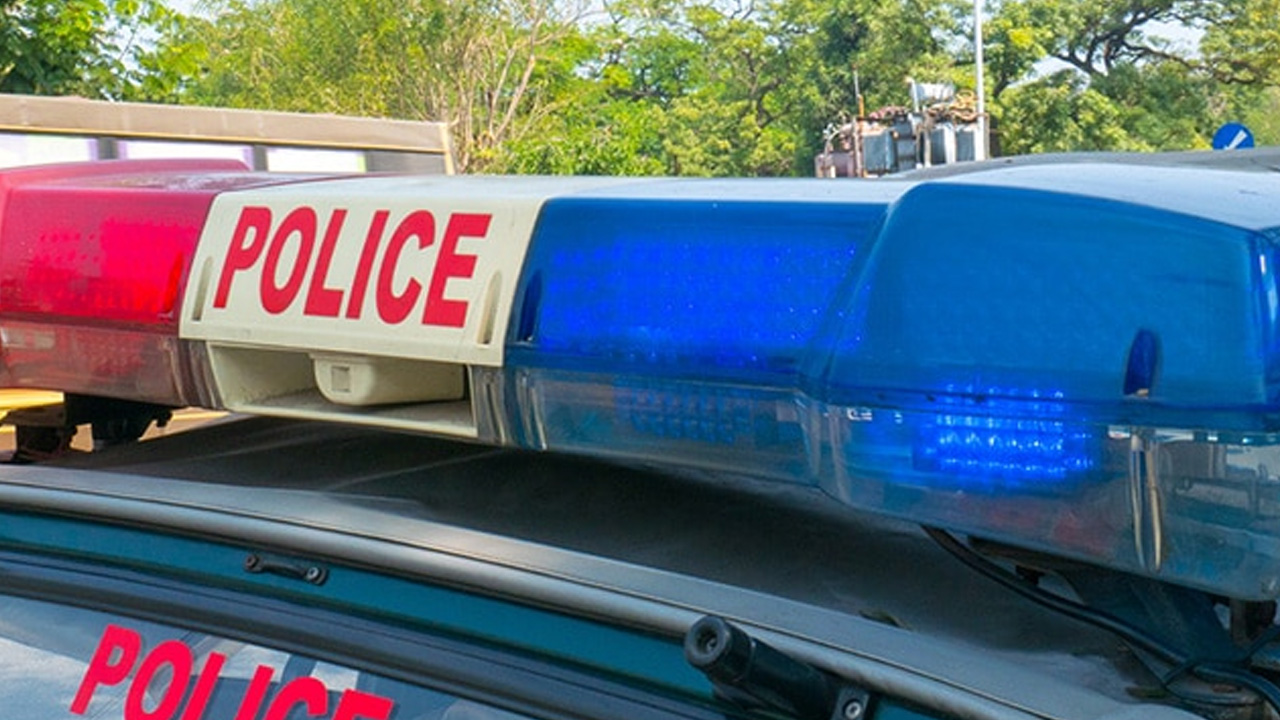 సర్వీస్‌ రివాల్వర్‌తో కాల్చుకుని ఏఎస్‌ఐ ఆత్మహత్య