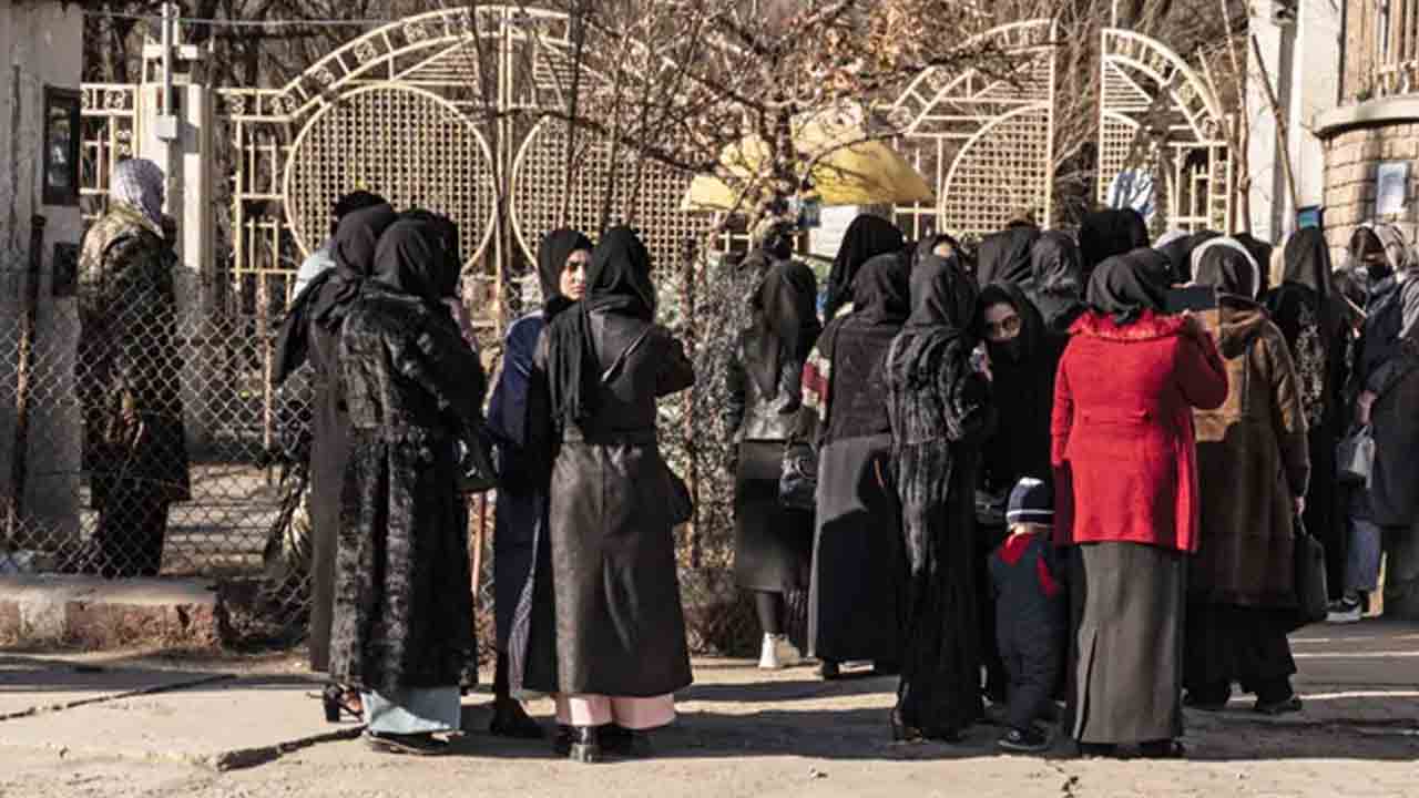 Afghanistan | మహిళలకు వర్సిటీ విద్యపై నిషేధం.. తరగతులు బహిష్కరించిన పురుష విద్యార్థులు