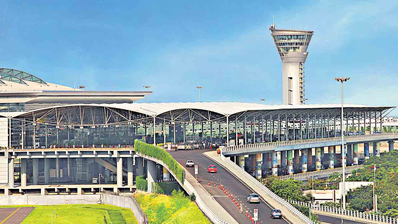 హైదరాబాద్‌ విమానాశ్రయానికి గోల్డ్‌ రికగ్నైజేషన్‌