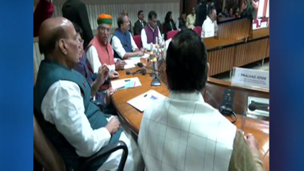 నిరుద్యోగం, అధిక ధరలపై చర్చించాలి.. అఖిలపక్ష భేటీలో ప్రతిపక్షాల డిమాండ్‌