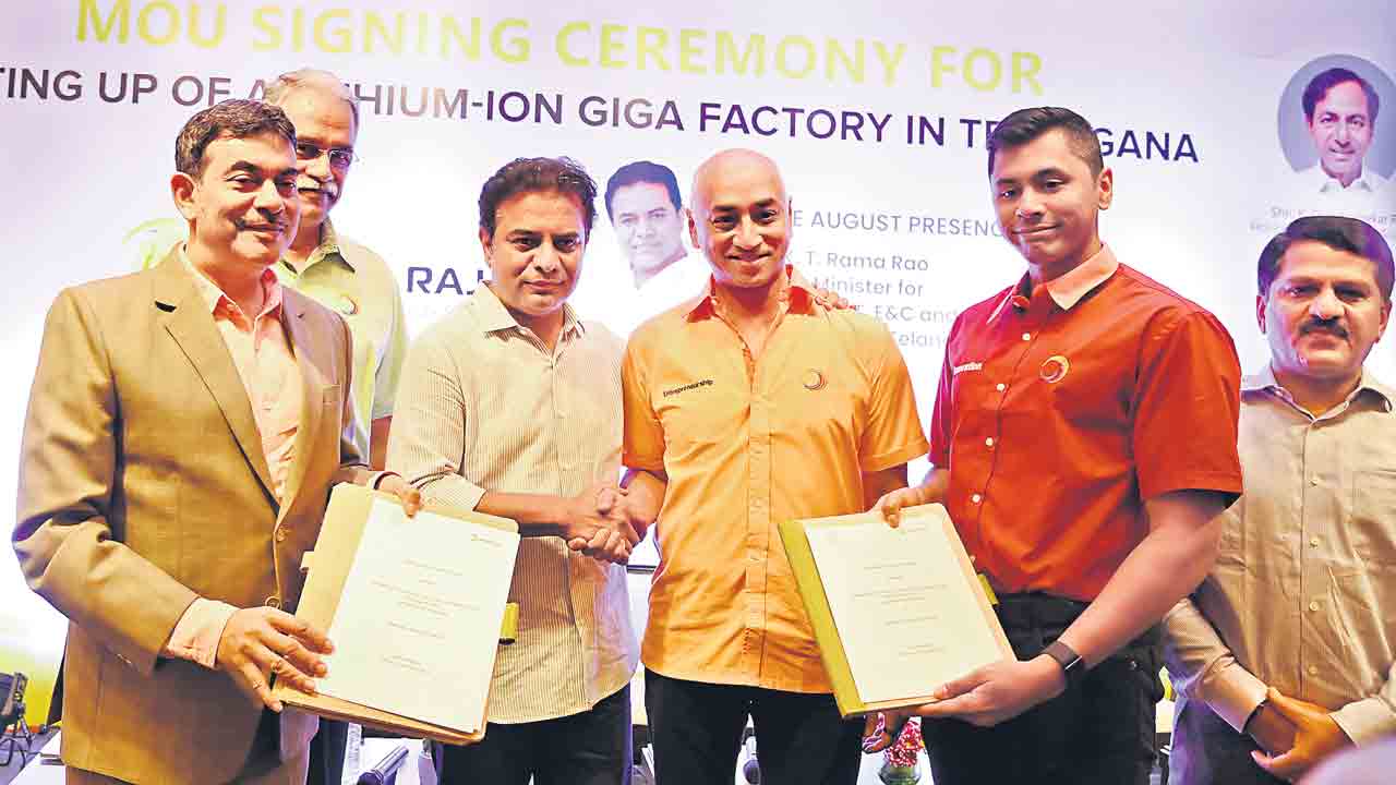 తెలంగాణకు అమరరాజా లిథియం బ్యాటరీస్‌..  9,500కోట్ల పెట్టుబడి