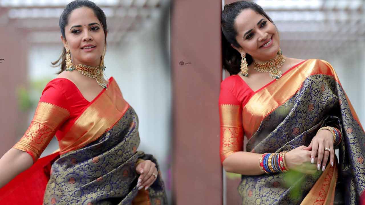Anasuya Bharadwaj | పట్టుచీరలో కుందనపు బొమ్మల్లా అనసూయ భరద్వాజ్..