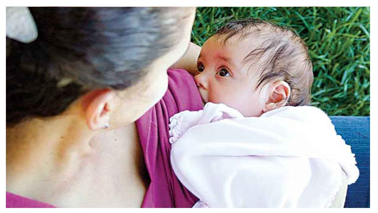 Breast milk donation | తల్లి పాలు దానం చేయాలనుకుంటున్నారా..? మీలాంటి వారి కోసమే ఈ గైడ్‌..!