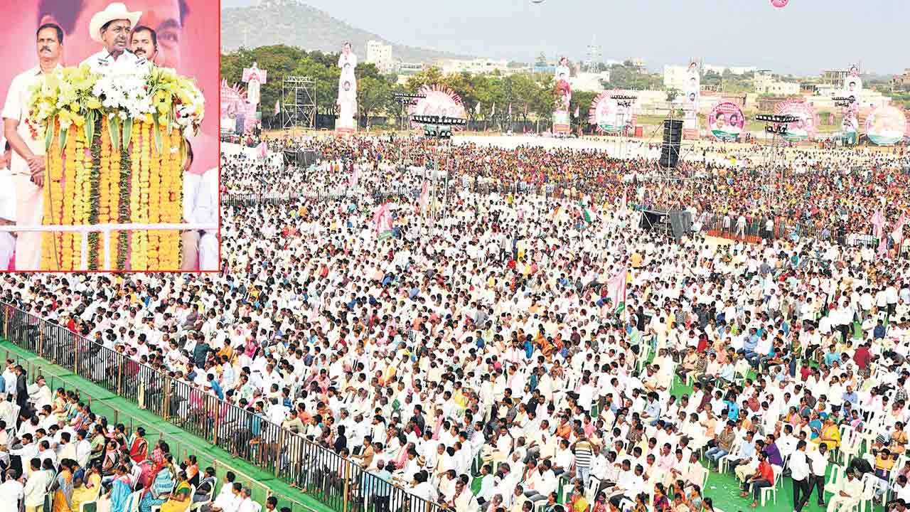 పాలమూరులో సీఎం కేసీఆర్‌ బహిరంగ సభకు ప్రభంజనం